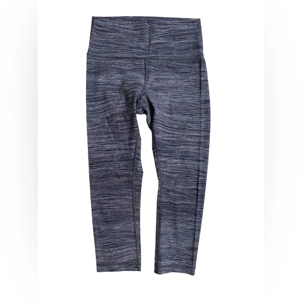 lululemon | size 6 Wunder Under Crop HR 21